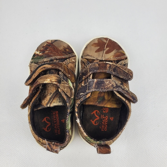 Realtree Camoflauge Toddler Shoes Size 4 - Picture 5 of 8